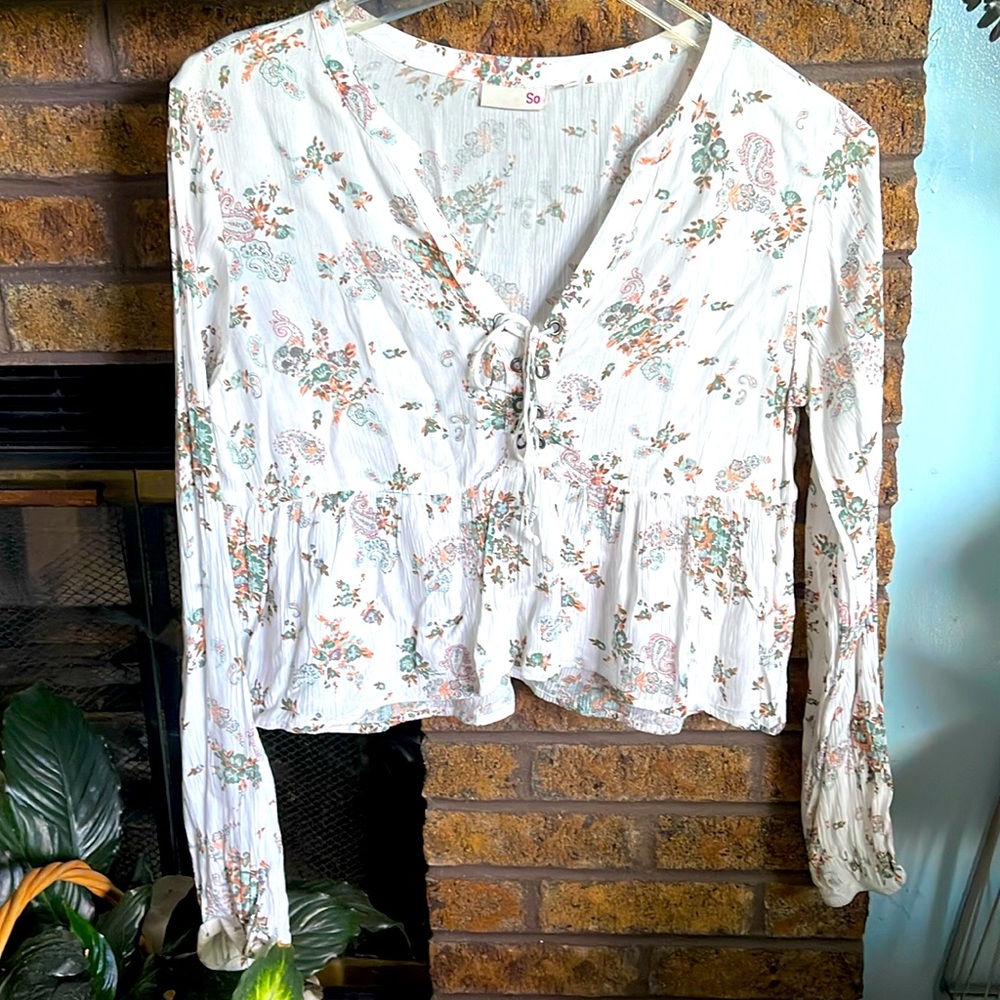 NWOT SO white  floral babydoll top